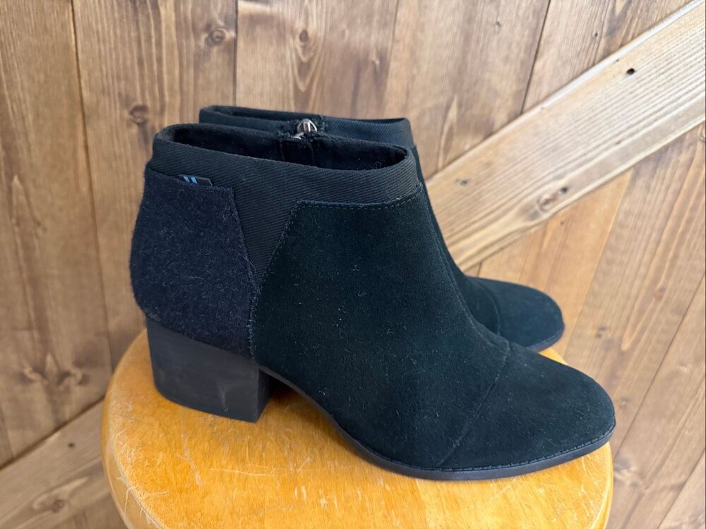 TOMS Women’s Size 8.5 Black Suede Ankle Booties Block Heel